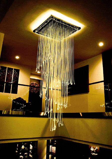 Taklampe med sparkeling fiber